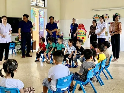 TP Hồ Chí Minh: Bệnh đau mắt đỏ lây lan nhanh, tăng cường phòng bệnh trong cộng đồng