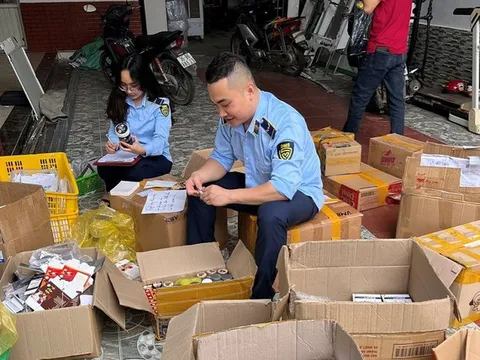 Thanh Hóa: Lô hàng thực phẩm chức năng chưa có hồ sơ, giấy tờ chứng minh nguồn gốc bị tạm giữ