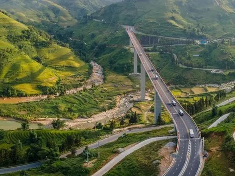 Thông xe toàn tuyến nối cao tốc Nội Bài – Lào Cai đi Sa Pa