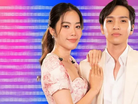 Nam Em tiết lộ phải tụng kinh khi hát chung show với Bạch Công Khanh?