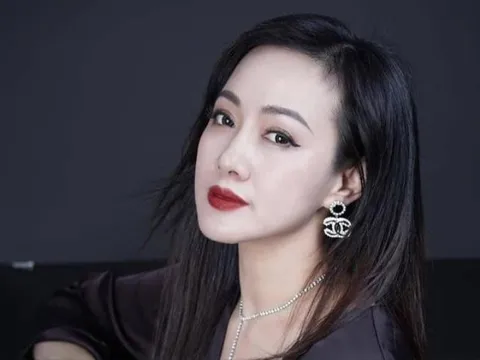 Cựu BTV Thời sự Hoài Anh khoe nhan sắc mặn mà ở tuổi 43 khiến bao người xuýt xoa
