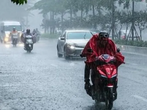 Áp thấp nhiệt đới đi vào đất liền, cả nước mưa lớn dồn dập