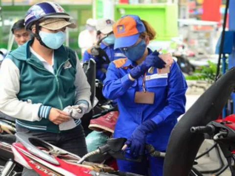 Giá xăng dầu hôm nay 1/10: Liên tục tăng mạnh, ghi nhận mức tăng gần 30% trong quý III