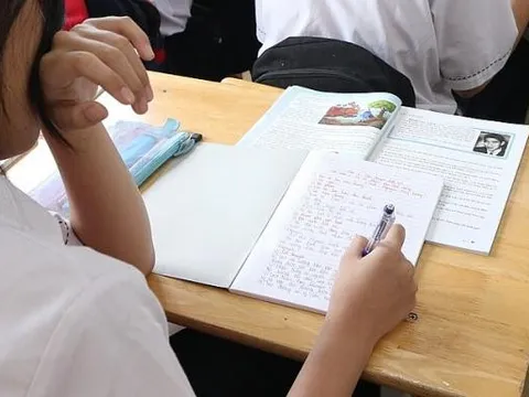 Thêm địa phương có chấn chỉnh việc dạy thêm, học thêm, thu chi trong trường học