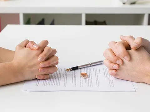 Tòa án Việt Nam có thẩm quyền công nhận thuận tình ly hôn đối với người nước ngoài?