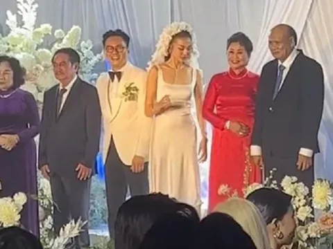 Mẹ chồng siêu mẫu Thanh Hằng có thân thế ra sao?