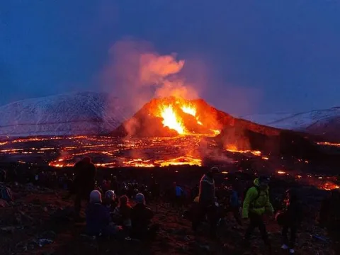 Iceland: Ghi nhận 3.200 trận động đất, nguy cơ cao núi lửa phun trào