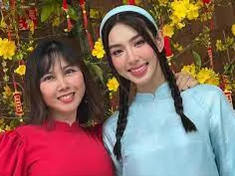 Thuỳ Tiên bị chỉ trích ăn mặc sang chảnh, để mẹ ở nhà cấp 4: Người trong cuộc đáp trả cực gắt
