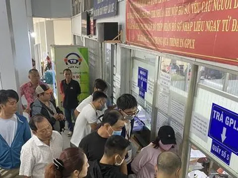 Hà Nội: Người dân có thể làm thủ tục cấp đổi, cấp lại giấy phép lái xe ở đâu?