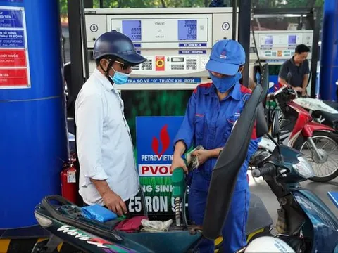 Đại lý bán lẻ xăng dầu chỉ được ký hợp đồng làm đại lý bán lẻ cho tối đa 3 thương nhân