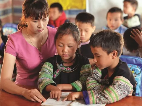 Xóa bỏ cào bằng trong tính định mức biên chế giáo viên
