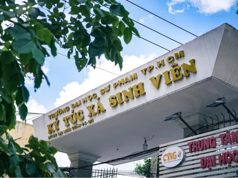Sinh viên trường ĐH Sư phạm TP.HCM bị cấm nằm nệm, giám đốc ký túc xá nói gì?
