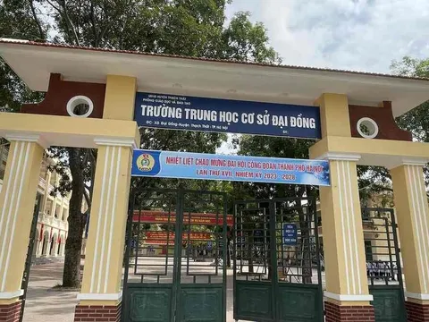 Hà Nội: Học sinh lớp 7 bị bạn đánh hội đồng đã đi học trở lại