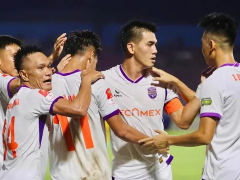 Hà Đức Chinh là bài học lớn để Tiến Linh cần nghe lời HLV Lê Huỳnh Đức
