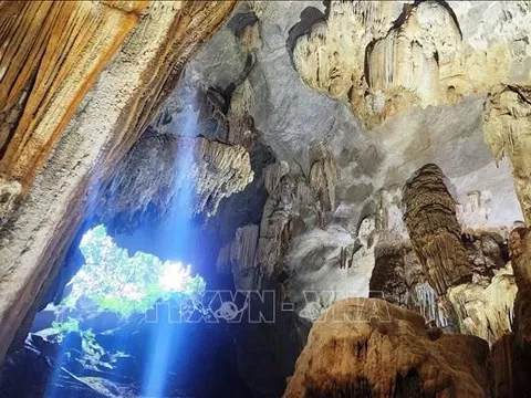 Động Tiên Sơn (Quảng Bình) mở cửa trở lại đón du khách​ từ ngày 21/12