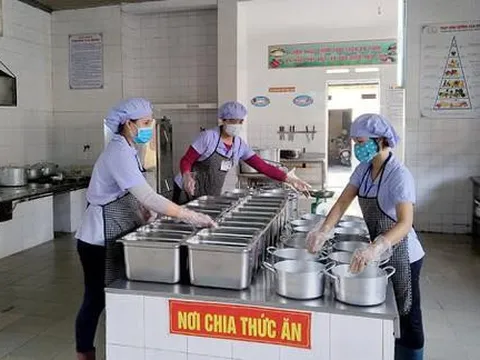 Hà Nội: Xử phạt 12 bếp ăn trường học vi phạm an toàn thực phẩm