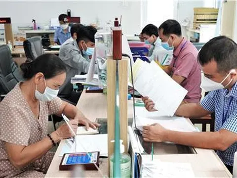 Đề xuất quy định cấp, quản lý, sử dụng thẻ cán bộ, công chức, viên chức
