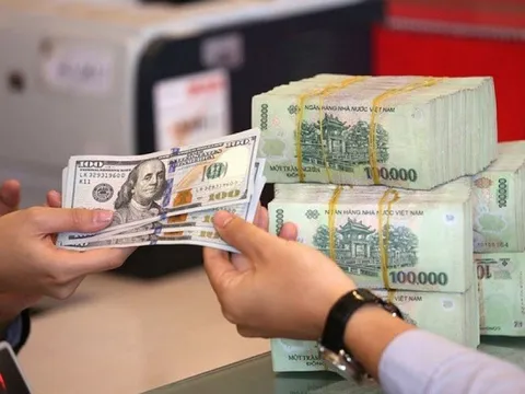 Tỷ giá USD hôm nay 24/12: Một tuần lao dốc