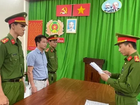Khởi tố Giám đốc Chi cục Đăng kiểm Long An
