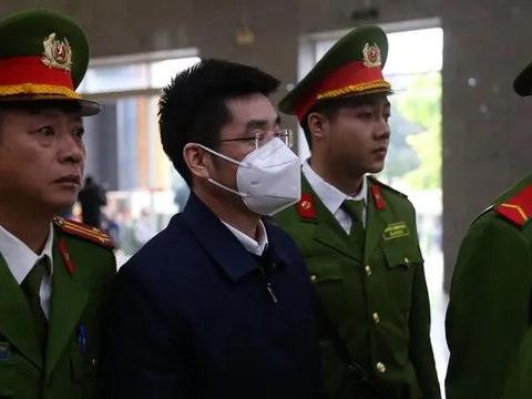 Xét xử phúc thẩm đối với 21 bị cáo trong vụ án “Chuyến bay giải cứu”