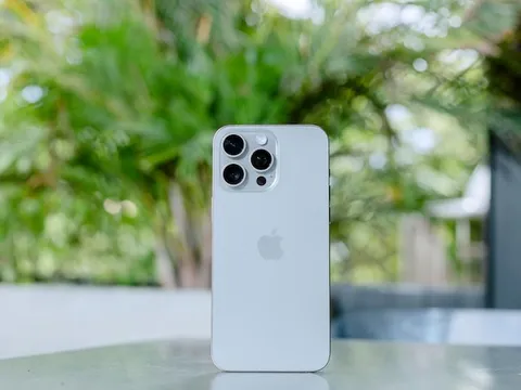 Bất ngờ với cảnh báo khan hàng iPhone 15 Pro/Pro Max tại Việt Nam