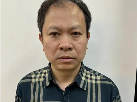 Bắt Tổng Giám đốc Tổng công ty cổ phần Sông Hồng