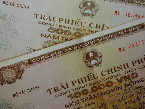 Lãi suất trái phiếu Chính phủ giảm mạnh ở kỳ hạn ngắn