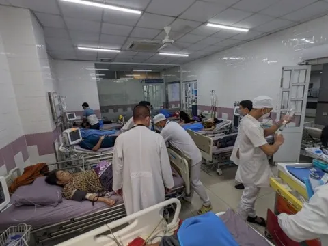 Sóc Trăng: Nhiều người nhập viện nghi ngộ độc thực phẩm do ăn bánh mì tại cùng một tiệm
