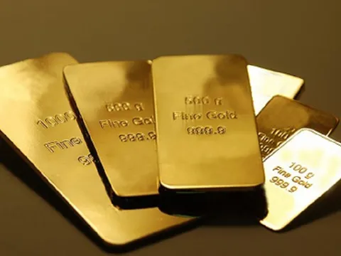 Dự báo giá vàng ngày 27/1: Tiếp tục đi lên, nhà đầu tư chờ đợi dữ liệu kinh tế mới
