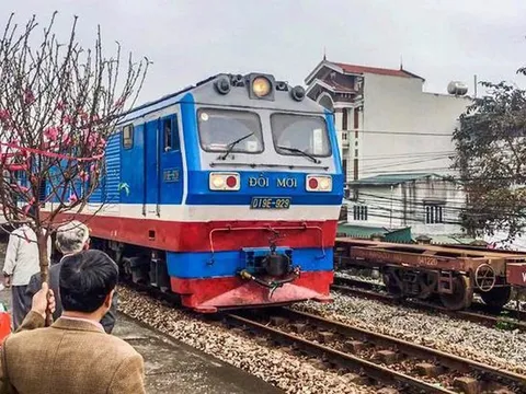 Đường sắt tăng chuyến từ Hà Nội, TP Hồ Chí Minh đi các địa phương
