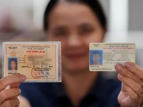 Không bắt buộc phải đổi GPLX cấp trước năm 2012 sang thẻ PET