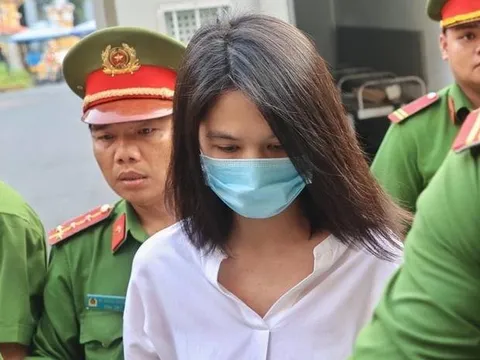 Ngọc Trinh rời khỏi trại giam