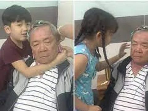 Các cháu ở thành phố về chơi Tết vài hôm, gương mặt ông ngoại dần mất đi nụ cười