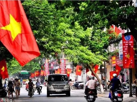 Người lao động còn bao nhiêu kỳ nghỉ lễ sau Tết Nguyên đán, đi làm ngày lễ tính lương ra sao?