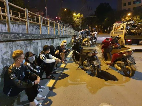 Hành vi đua xe trái phép, tổ chức đua xe trái phép bị xử phạt như thế nào?