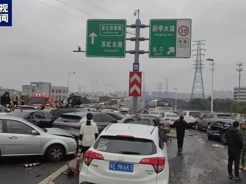 Trung Quốc: Hơn 100 xe ô tô đâm liên hoàn trên cao tốc ở Tô Châu