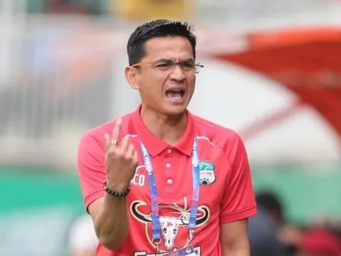 Tình cảnh trái ngược của Kiatisuk và HAGL sau vòng 10