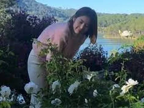 Giữa ồn ào của em gái, Nam Anh đăng đàn đầy ẩn ý