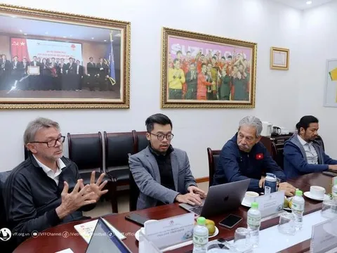 HLV Troussier: Hai trận gặp Indonesia là khó khăn với tuyển Việt Nam