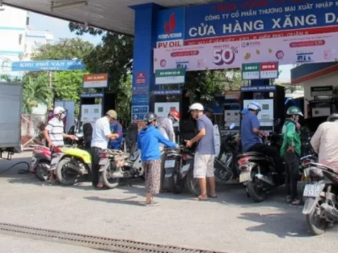 Giá xăng dầu hôm nay 28/3: Dầu thô lên mức cao, giá xăng tại Việt Nam sẽ thay đổi như thế nào chiều nay?