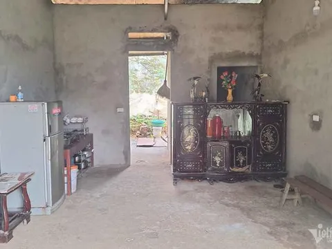 Cận cảnh căn nhà cấp 4 của hai mẹ con nam sinh lớp 8 bị đánh chết não tá túc khi về quê