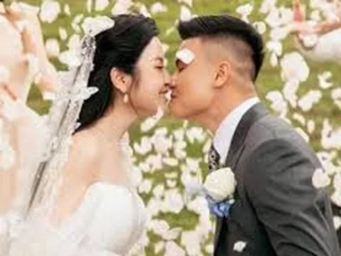 Quang Hải tiết lộ ngày tỏ tình Chu Thanh Huyền: 'Với anh, em là cô gái có 1-0-2'