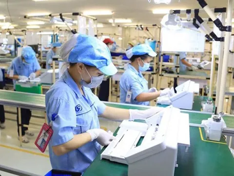 Lịch hoán đổi ngày làm việc dịp nghỉ lễ 30/4 và 01/5 năm 2024