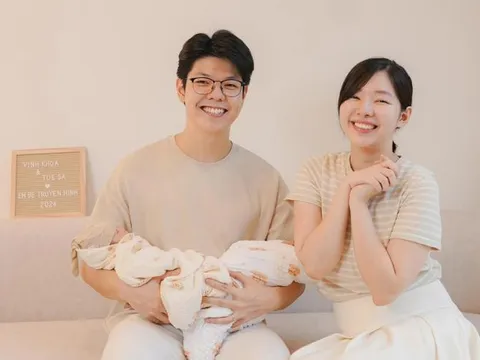 Tiết lộ tên con, TikToker Gia đình Truyền hình nhận được bão like vì tên quá hay