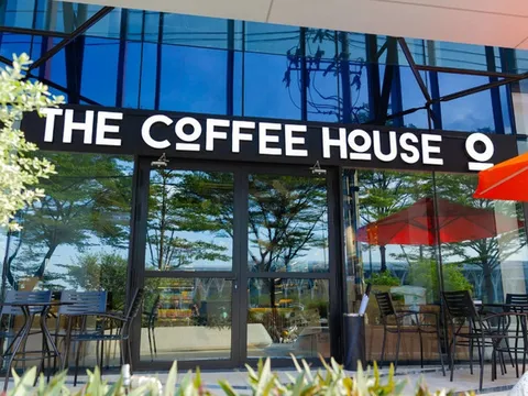 The Coffee House nói gì khi kính rơi đè nữ bác sĩ gây nguy cơ liệt nửa người