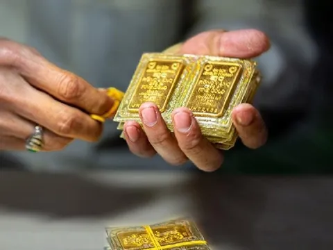 Thanh tra 2 ngân hàng và 4 đơn vị kinh doanh vàng