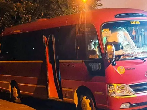 Khởi tố cô giáo mầm non vụ bé trai bị bỏ quên trên xe đưa đón