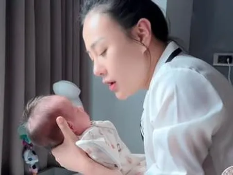 Phương Oanh trải lòng về hành trình làm mẹ bỉm sữa, phải duy trì một việc mỗi sáng