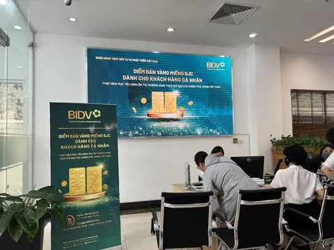 Ngân hàng Nhà nước khuyến cáo người dân thận trọng khi mua vàng