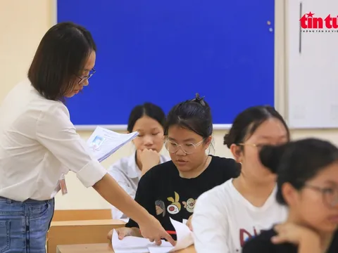 Thi vào lớp 10 Hà Nội: 105.911 thí sinh làm bài thi môn Ngữ văn